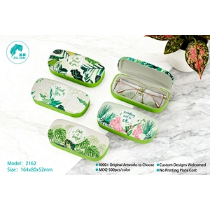 Luxurious Elegant Floral Embossed PU Hard Eyewear Case for Premium Accessory Brands